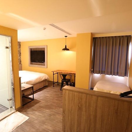 Central Hotel Taoyuan Dış mekan fotoğraf